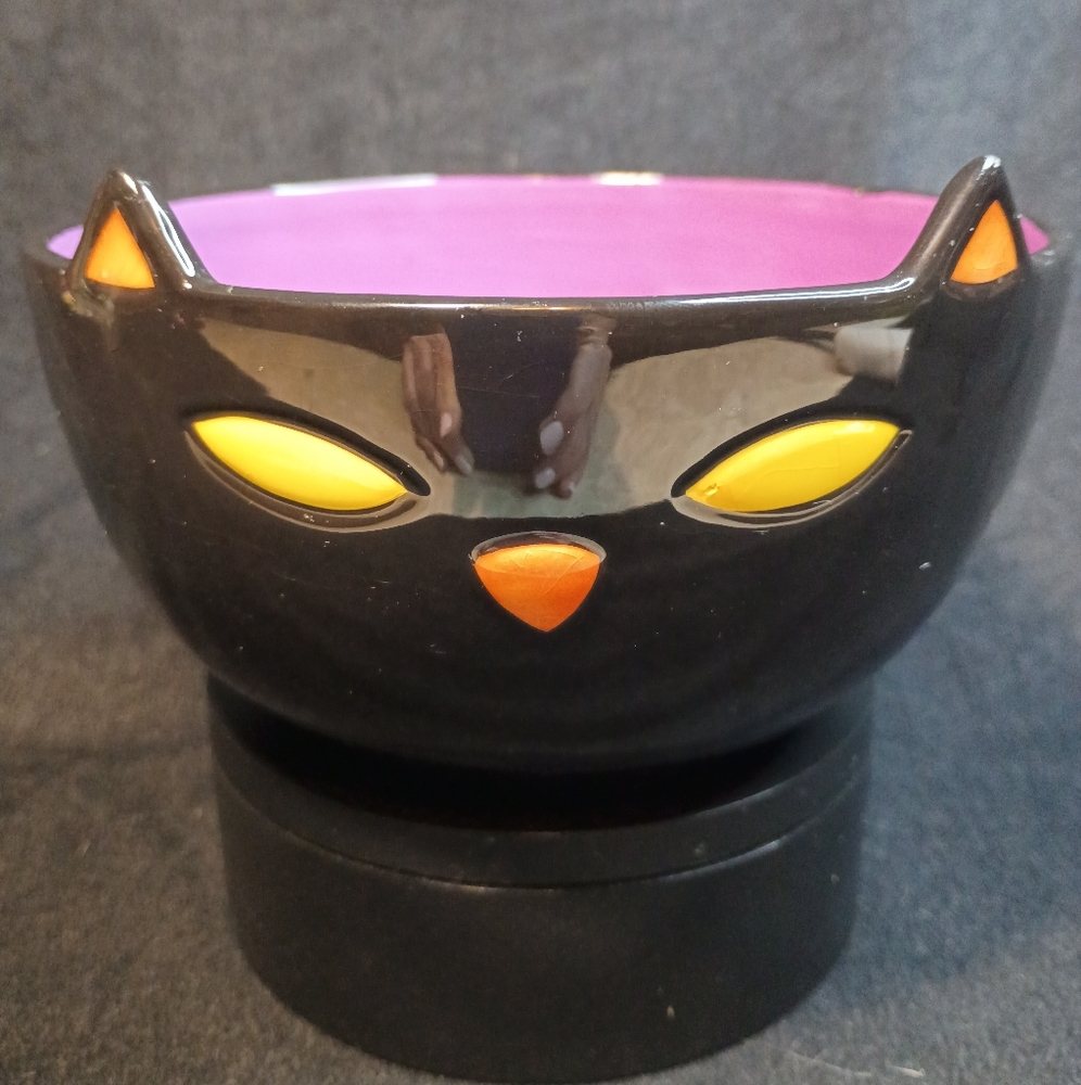 Black Cat Bowl with Purple Interior - Picture 1 of 4